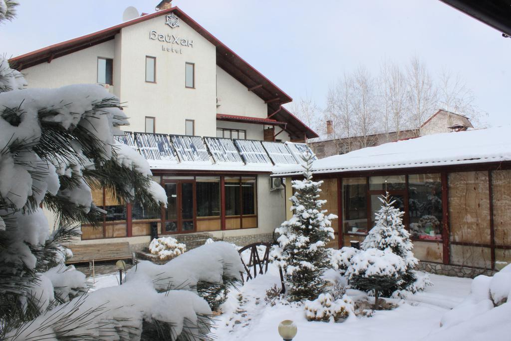 Tian-Shan Hotel ビシュケク エクステリア 写真